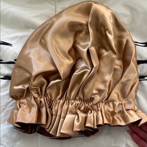 Silky Gold Bonnet